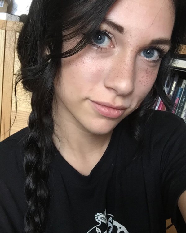 Страшно девушка