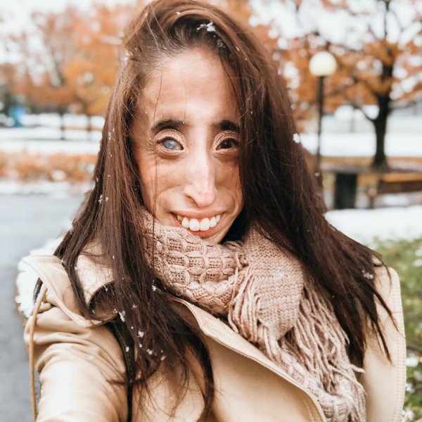 Страшно девушка