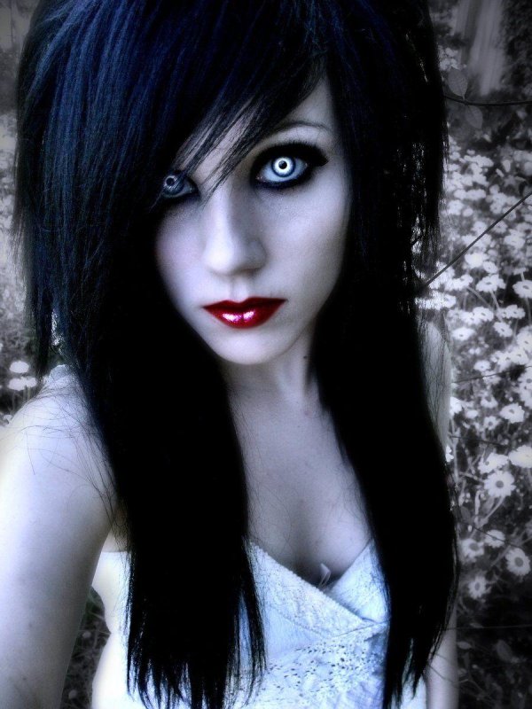 Страшно девушка