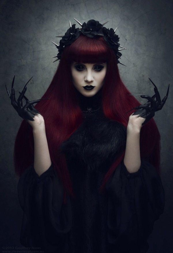 Страшно девушка