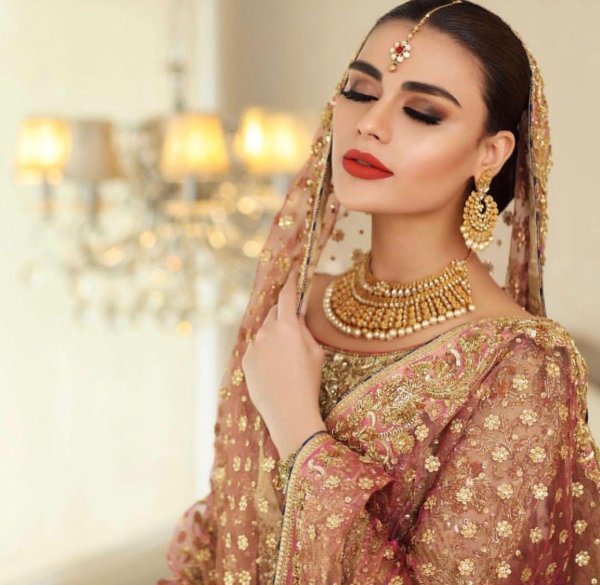 Девушка индия