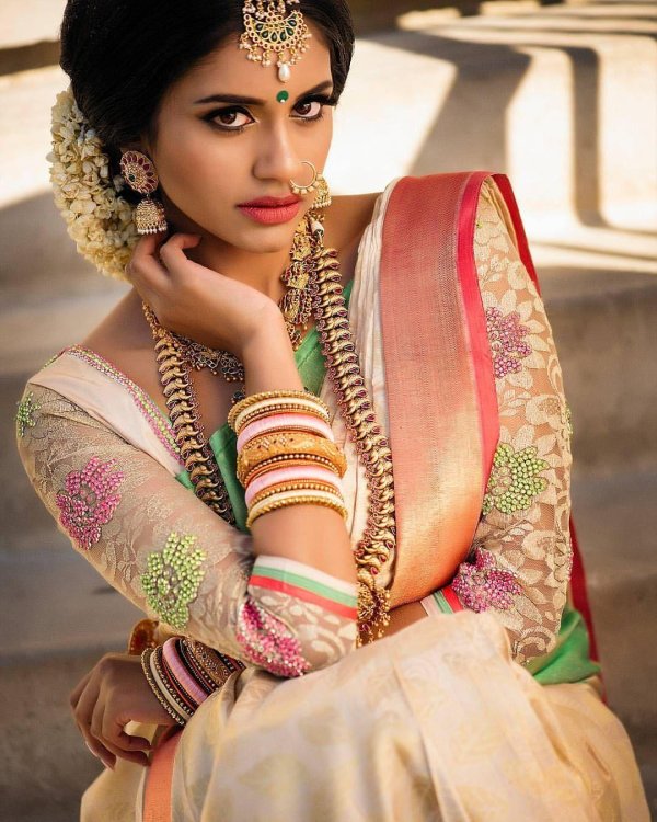 Девушка индия