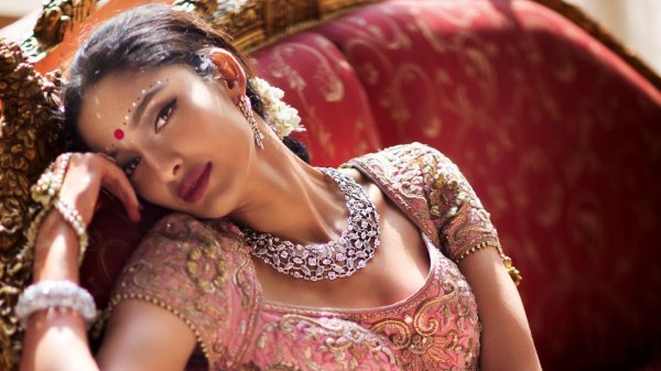 Девушка индия