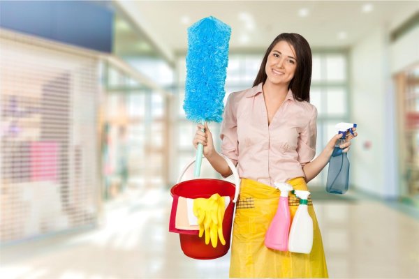 Девушка клининг