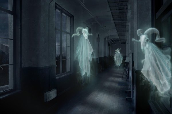 Девушка призрак