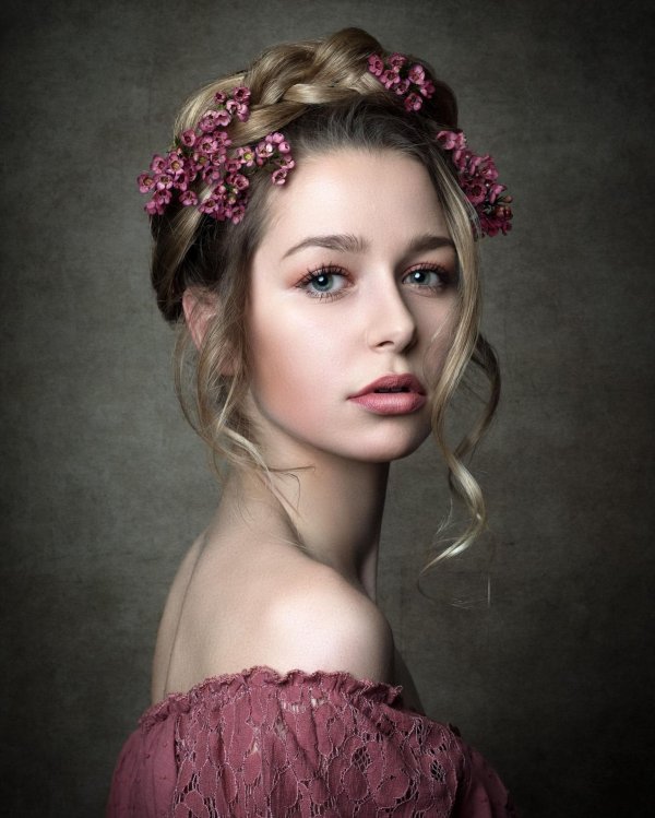 Необычные с девушками