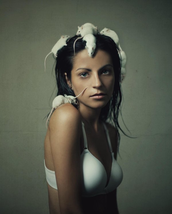 Необычные с девушками