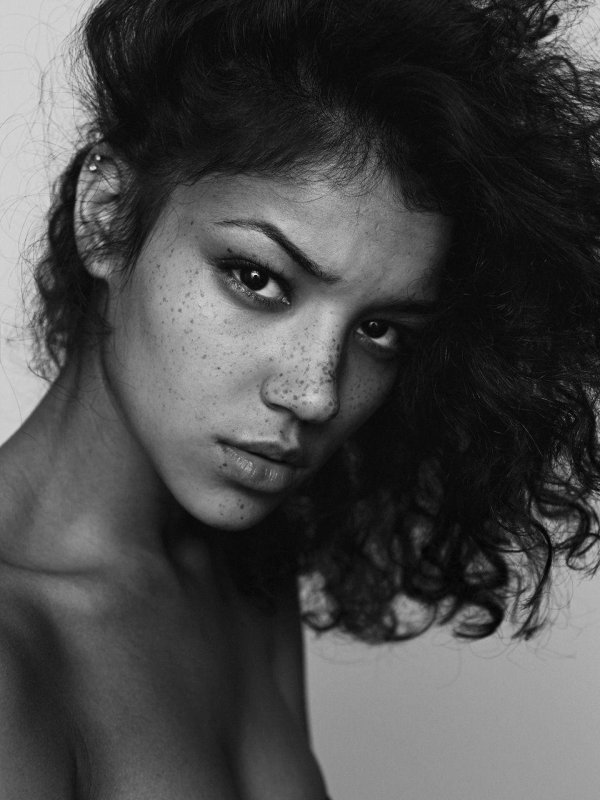 Необычные с девушками