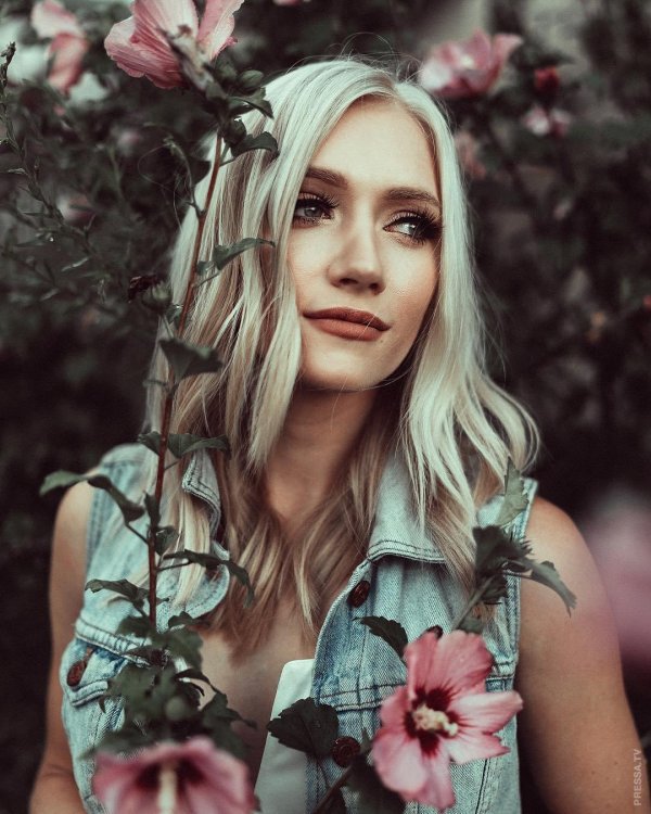 Необычные с девушками