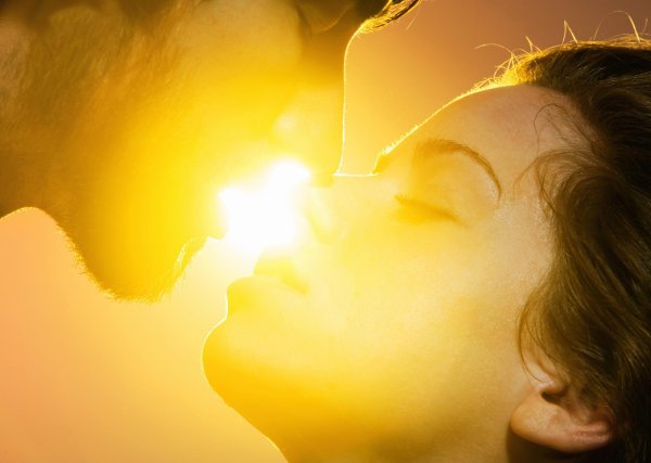 Девушка и солнце