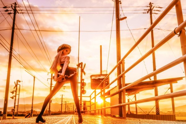 Девушка и солнце