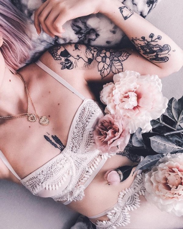 Эстетичные с девушками