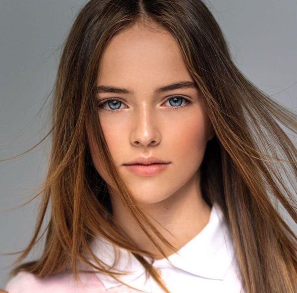 Девушка 12 лет