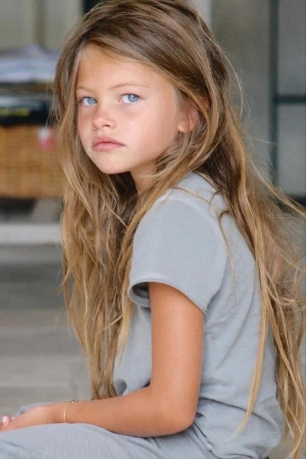 Девушка 12 лет