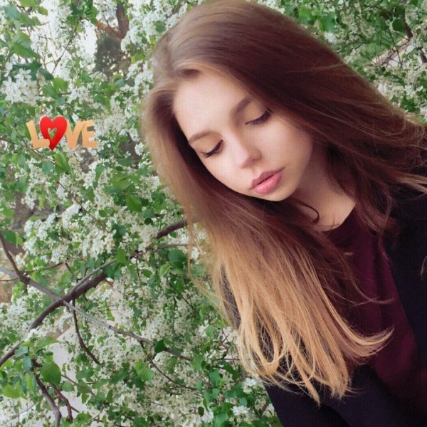 Девушка 12 лет