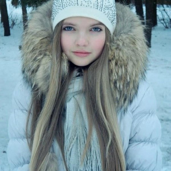 Девушка 12 лет