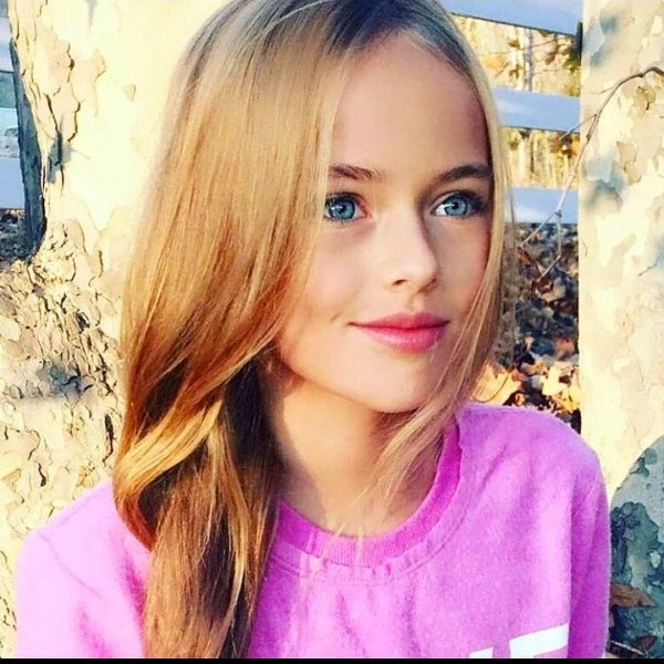 Девушка 12 лет