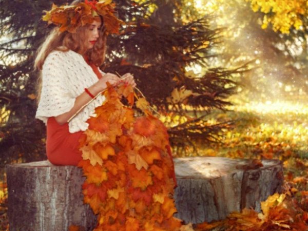 Девушка и осень