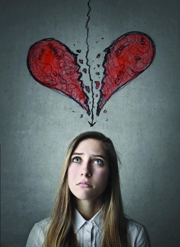 Разбитое сердце девушка
