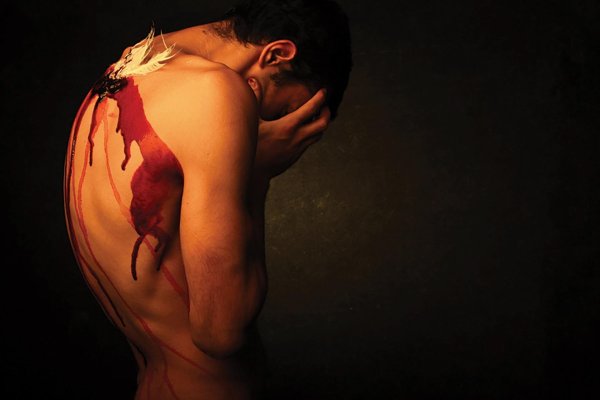 Разбитое сердце девушка