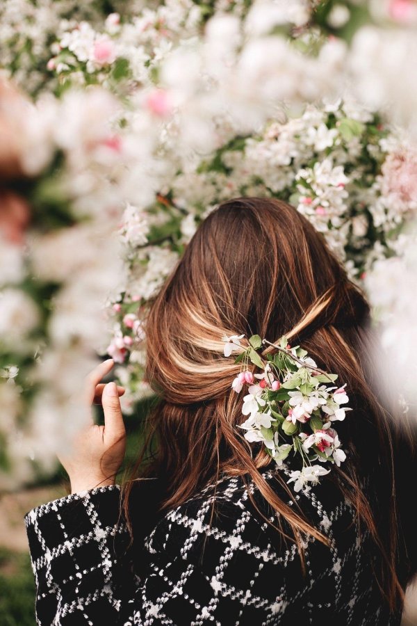 девушки без лица весной