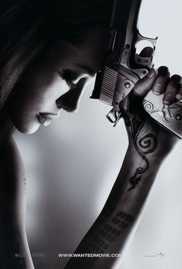 Девушка с пистолетом