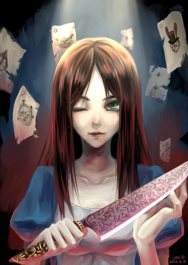 Девушка с ножом