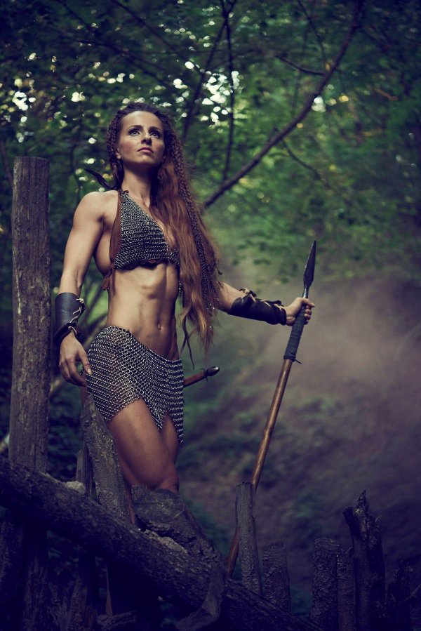 С девушками амазонками