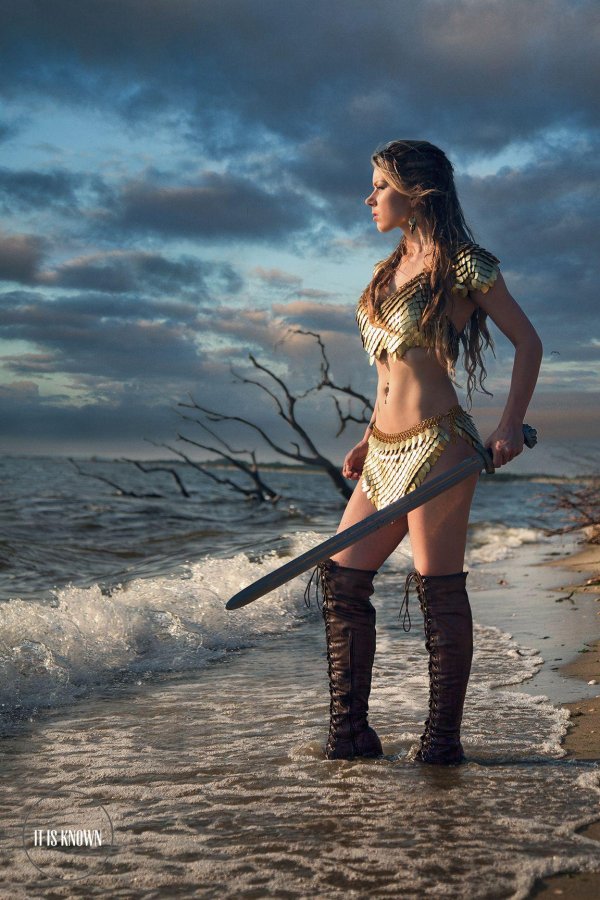 С девушками амазонками