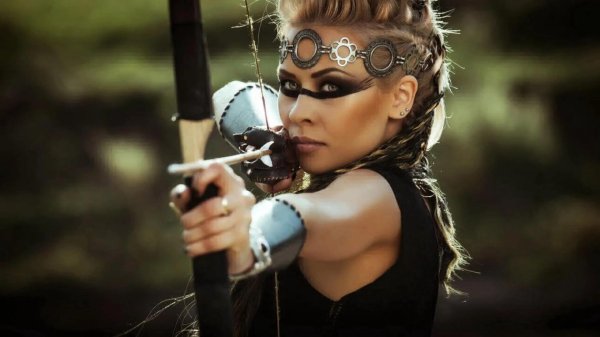 С девушками амазонками