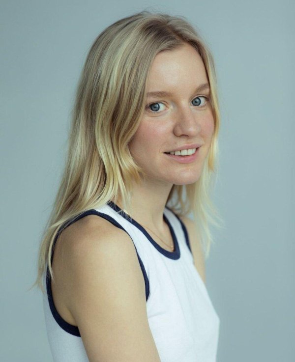 Лена самая девушка