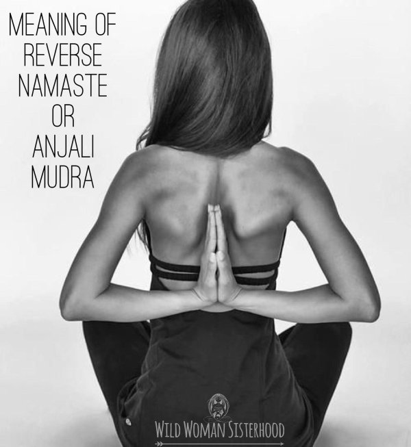 Девушка на спине