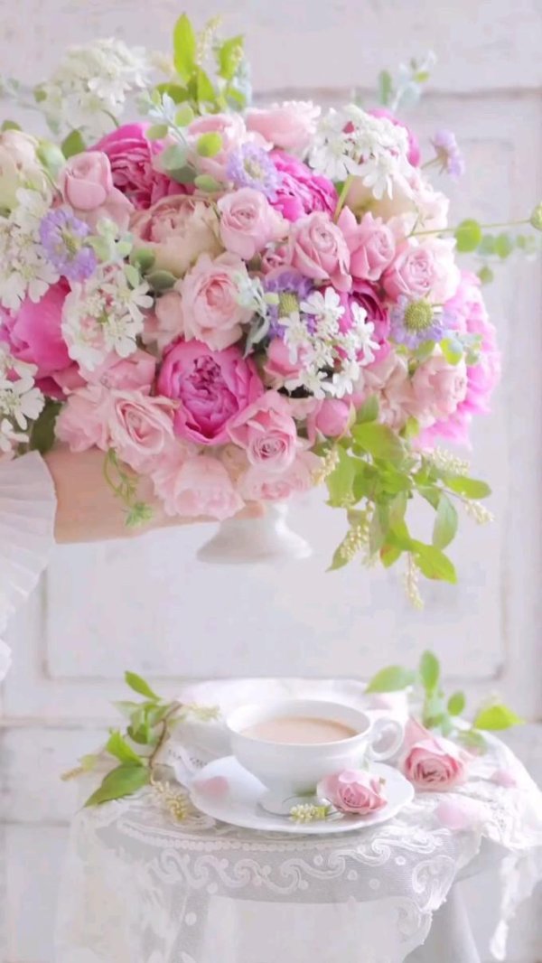 розовые цветы букет