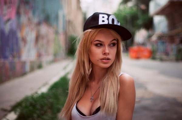 С крутыми девушками