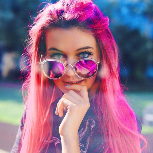 С крутыми девушками