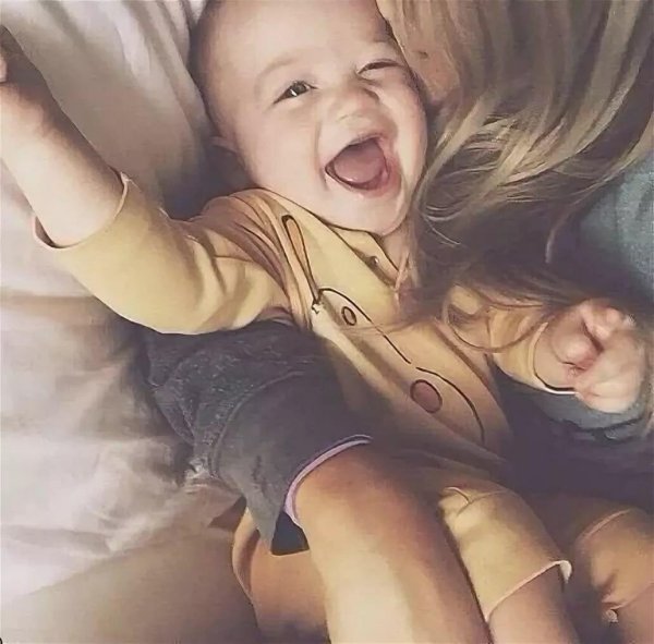 Девушка с ребенком