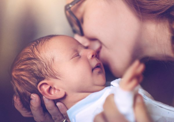 Девушка с ребенком