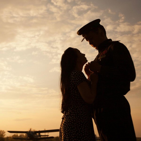 Солдат и девушка