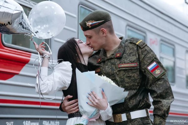 Солдат и девушка