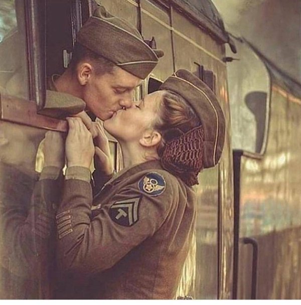 Солдат и девушка