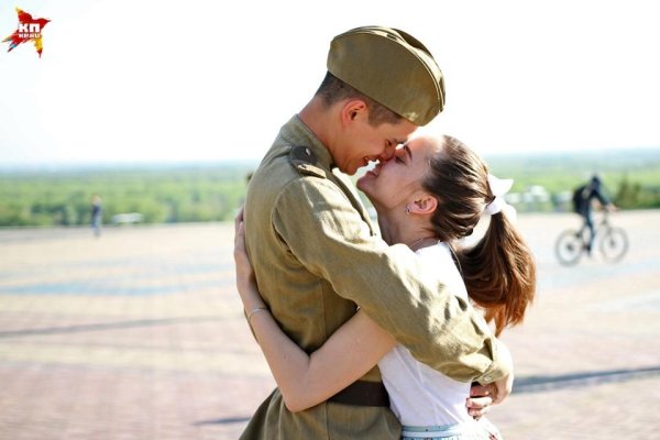 Солдат и девушка