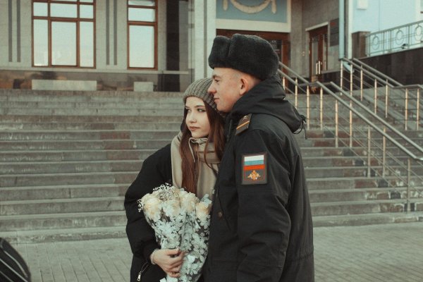 Солдат и девушка