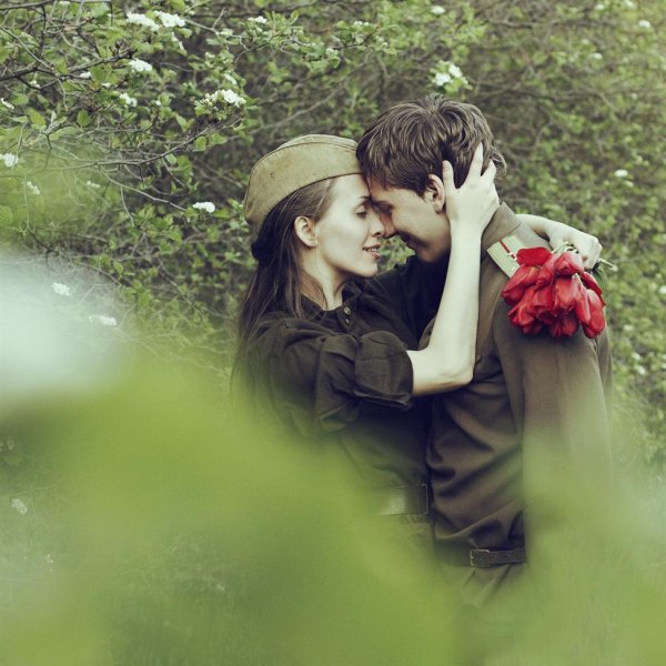 Солдат и девушка