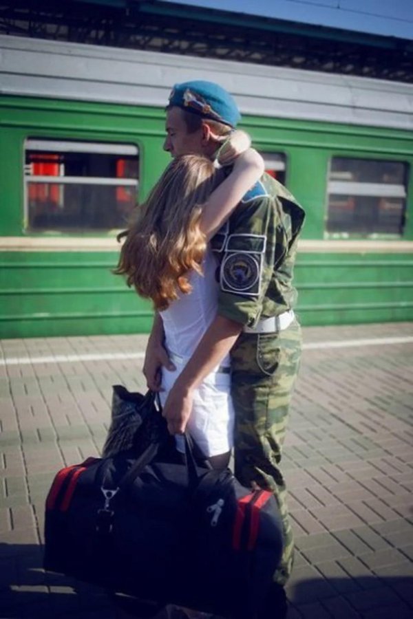 Солдат и девушка