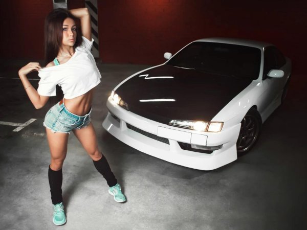 Тачки с девушками