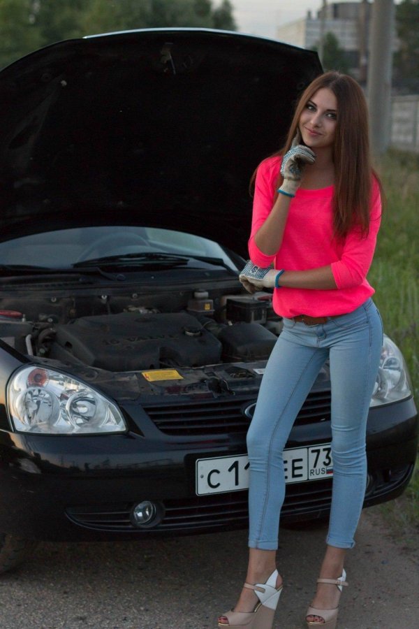 Тачки с девушками