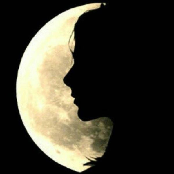 Полнолуние и девушка