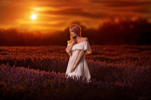 Рассвет и девушка