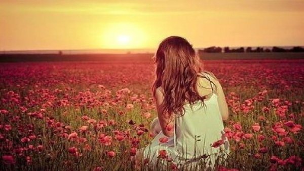 Рассвет и девушка