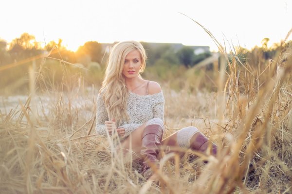 Рассвет и девушка